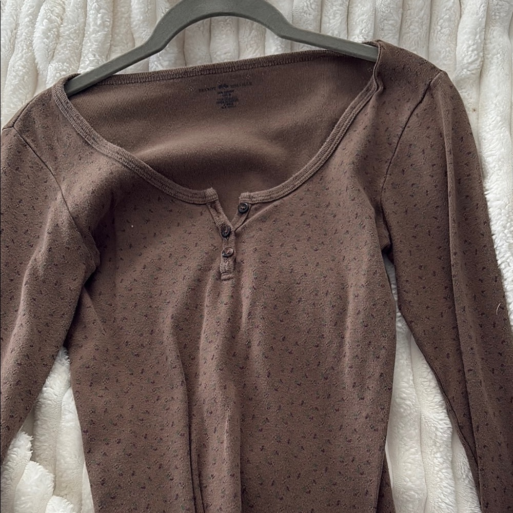 Brandy Melville Brown top